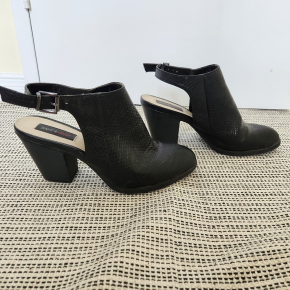 Jeanne Baker Shoes - Jeanne Baker Black Open Back Booties